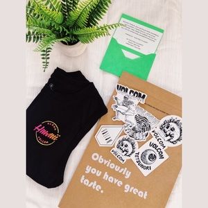 Volcom = FREE Gift with purchase! 🎁